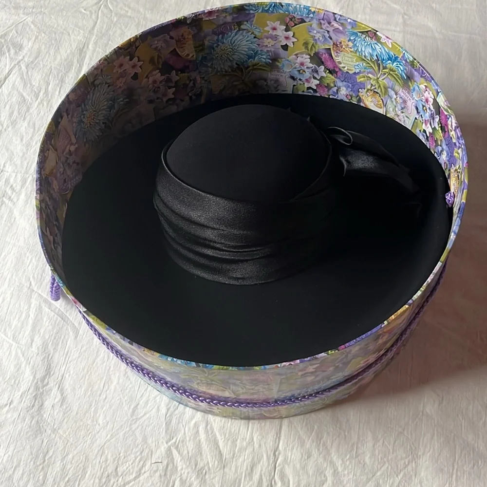 ML Studio Hat , Derby Hat, Church Hat Black Big Bow Wide Rim Millinery - Picture 7 of 15